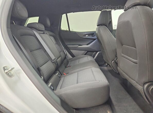 3GNAXPEGXTL446847 2026 CHEVROLET EQUINOX White Rear seats view