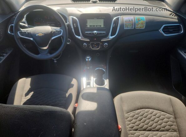 3GNAXSEV8JS556235 2018 CHEVROLET EQUINOX Серебряный Вид панели приборов