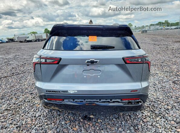 3GNAXTEG2TL345343 2026 CHEVROLET EQUINOX Серебряный Вид сзади