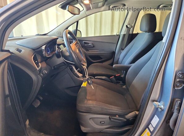 3GNCJKSB1LL232013 2020 CHEVROLET TRAX Gray Սալոնի դիմացի տեսք