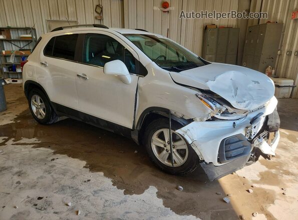 3GNCJLSB2HL257127 2017 CHEVROLET TRAX White Front right