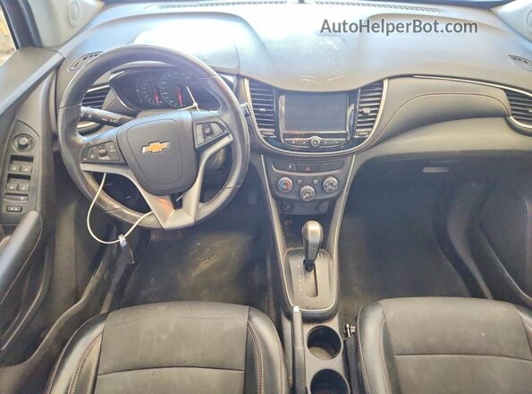 3GNCJLSB2HL257127 2017 CHEVROLET TRAX White Dashboard view