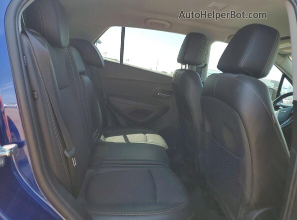 3GNCJLSB3HL215744 2017 CHEVROLET TRAX Синий Вид задних сидений