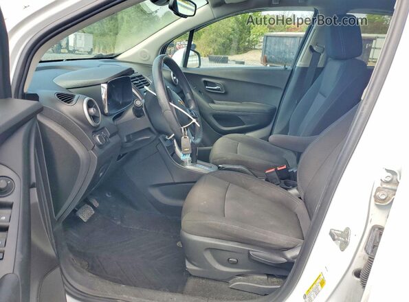 3GNCJLSB9GL144032 2016 CHEVROLET TRAX White Vista interior delantera