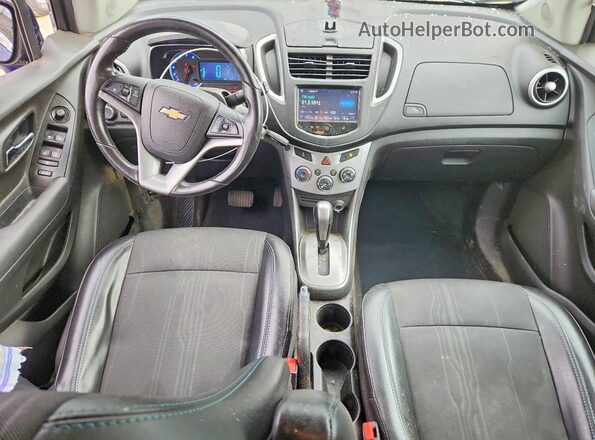 3GNCJPSB5GL220028 2016 CHEVROLET TRAX Синий Вид панели приборов