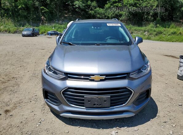 3GNCJPSB5LL129576 2020 CHEVROLET TRAX Silver Widok z przodu