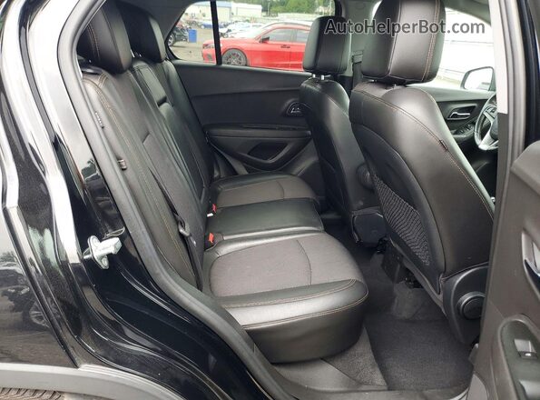 3GNCJPSB8JL264757 2018 CHEVROLET TRAX Черный Вид задней части салона