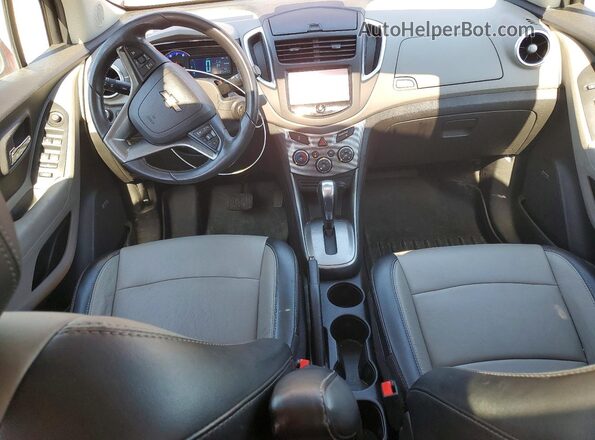 3GNCJRSB8GL122915 2016 CHEVROLET TRAX Maroon Вид панелі приладів