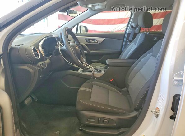 3GNKBHR41SS233511 2025 CHEVROLET BLAZER Белый Вид салона спереди