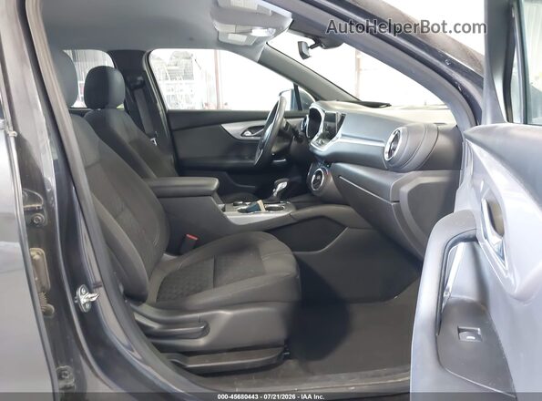3GNKBHR4XMS553638 2021 CHEVROLET BLAZER Gray Vista interior delantera