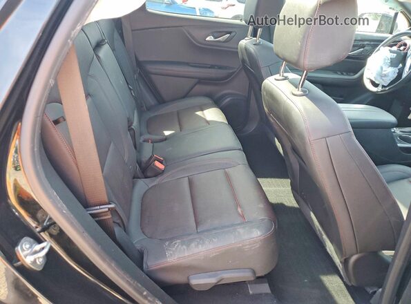 3GNKBKRSXPS139923 2023 CHEVROLET BLAZER Черный Вид задней части салона