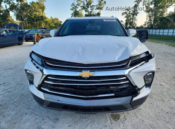 3GNKBLR40RS225753 2024 CHEVROLET BLAZER White Vista frontal
