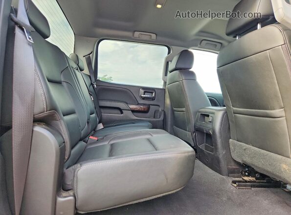 3GTU2NEC4JG523899 2018 GMC SIERRA Silver Հետևի նստատեղերի տեսք