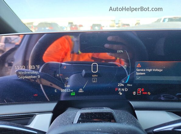 3GYK3EMR6SS212753 2025 CADILLAC OPTIQ Серебряный Вид щитка приборов