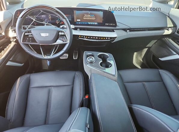 3GYK3EMR6SS212753 2025 CADILLAC OPTIQ Серебряный Вид панели приборов