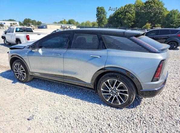3GYK3EMR6SS212753 2025 CADILLAC OPTIQ Серебряный Задняя левая четверть