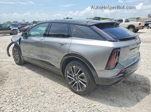 3GYK3EMR9SS233869 2025 CADILLAC OPTIQ Silver Задня ліва чверть