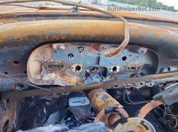 3H15U222816 1963 FORD FALCON Red Vista del cuadro de instrumentos