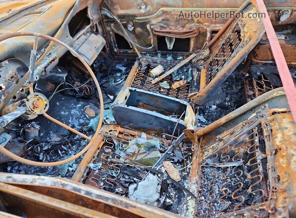 3H15U222816 1963 FORD FALCON Red Vista interior delantera