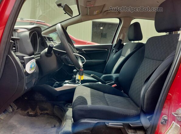 3HGGK5G57HM707842 2017 HONDA FIT Красный Вид салона спереди