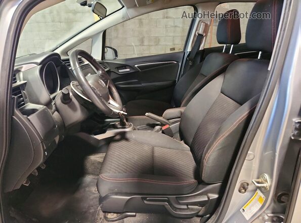 3HGGK5G65JM700791 2018 HONDA FIT Silver Front interior view