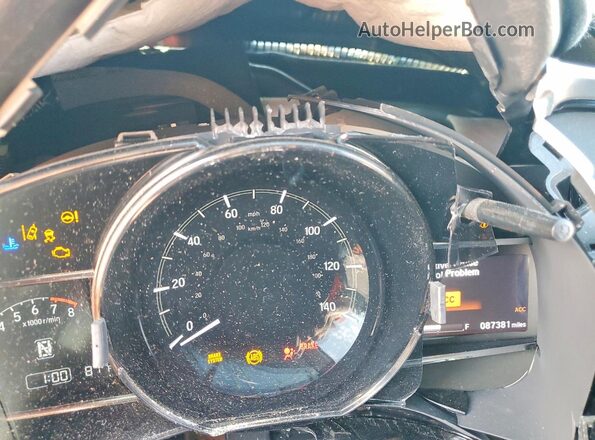 3HGGK5H01JM700488 2018 HONDA FIT Красный Вид щитка приборов