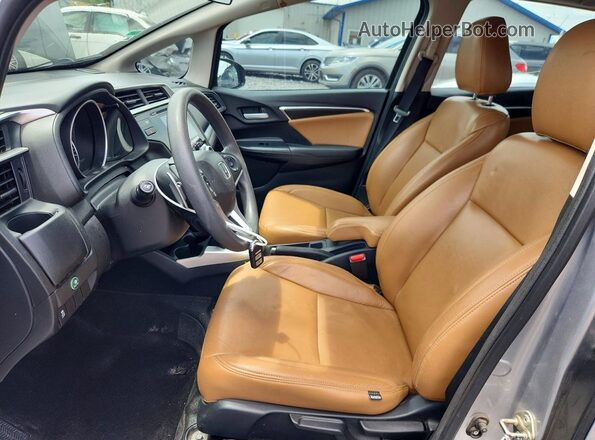 3HGGK5H78HM711978 2017 HONDA FIT Silver Widok wnętrza z przodu