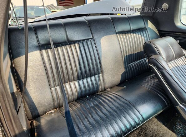 3K47R9M551744 1979 OLDSMOBILE CUTLAS Двухцветный Вид задних сидений