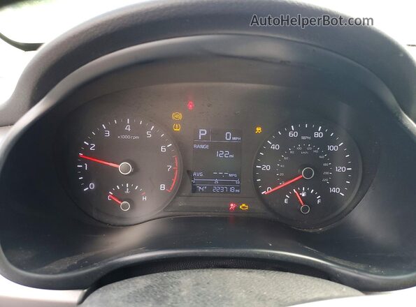 3KPA24AD4LE333837 2020 KIA RIO White ხელსაწყოთა პანელის ხედი