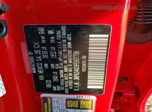 3KPA24AD9PE607796 2023 KIA RIO Red Widok naklejki z numerem VIN