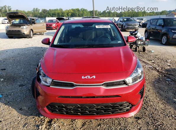 3KPA24AD9PE607796 2023 KIA RIO Red Widok z przodu