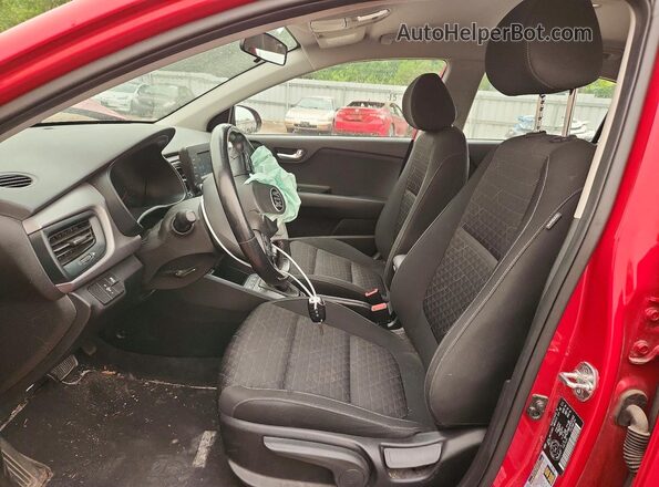 3KPA25AB2JE032002 2018 KIA RIO Red წინა სალონის ხედი