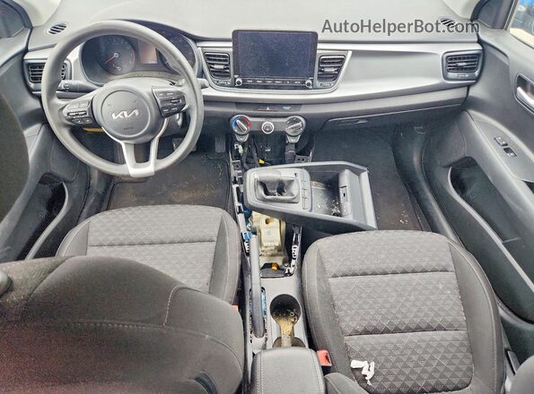 3KPA25AD4PE587575 2023 KIA RIO Blue Widok deski rozdzielczej
