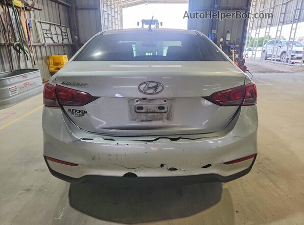 3KPC24A32KE069726 2019 HYUNDAI ACCENT Silver Вид ззаду