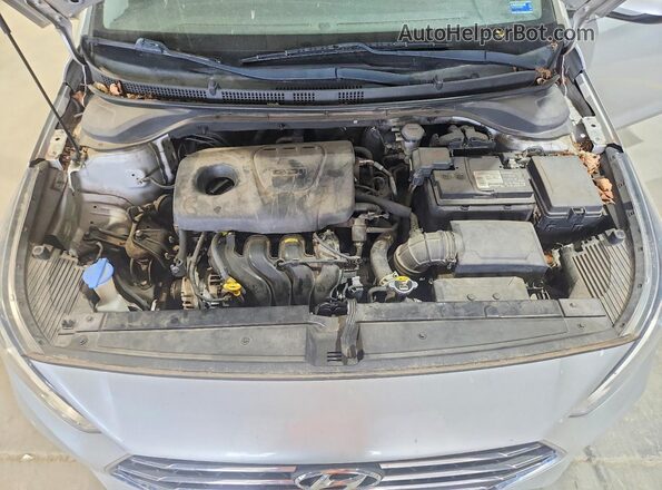 3KPC24A32KE069726 2019 HYUNDAI ACCENT Silver Вид задньої частини салону