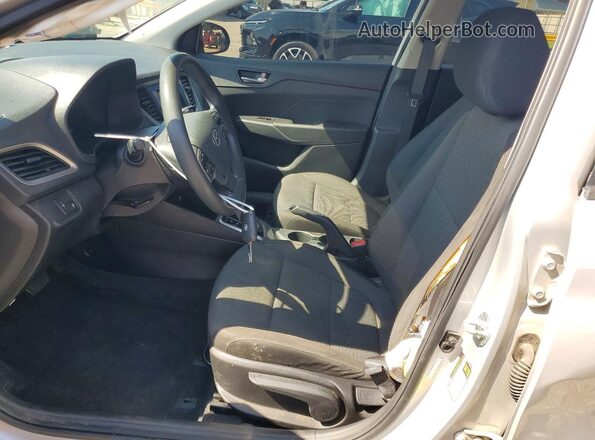 3KPC24A33KE083456 2019 HYUNDAI ACCENT Silver Սալոնի դիմացի տեսք