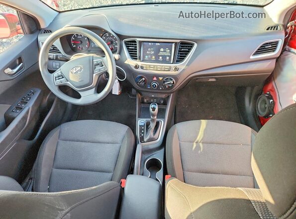 3KPC24A35KE056565 2019 HYUNDAI ACCENT Red Vista del salpicadero