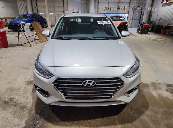 3KPC24A38KE057631 2019 HYUNDAI ACCENT Silver Front view