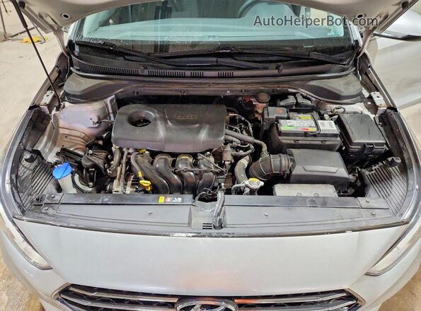 3KPC24A38KE057631 2019 HYUNDAI ACCENT Silver Rear interior view