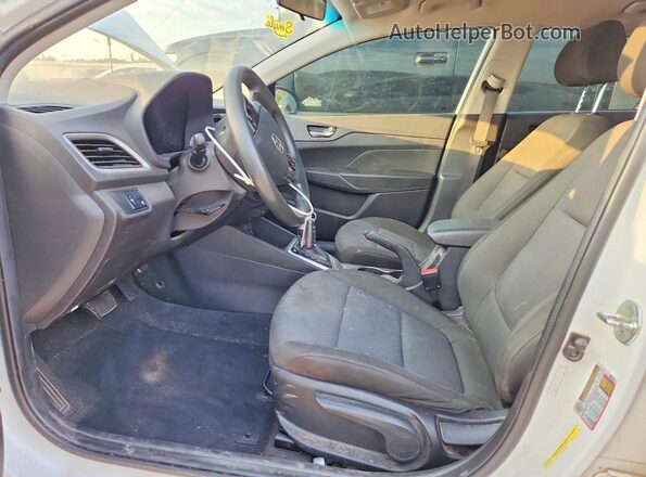 3KPC24A67NE173871 2022 HYUNDAI ACCENT White Widok wnętrza z przodu