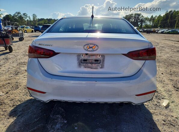 3KPC24A68LE121565 2020 HYUNDAI ACCENT White უკანა ხედი