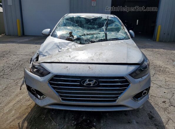 3KPC34A68NE189882 2022 HYUNDAI ACCENT Silver Вид спереду