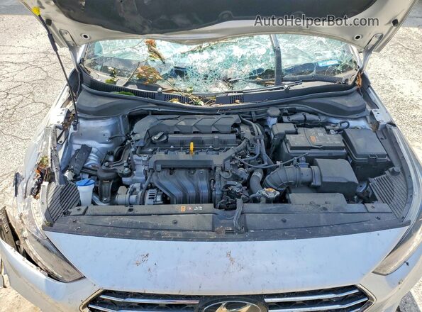 3KPC34A68NE189882 2022 HYUNDAI ACCENT Silver Вид задньої частини салону