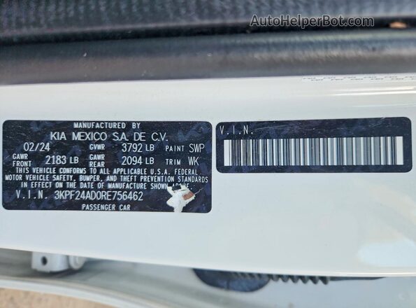 3KPF24AD0RE756462 2024 KIA FORTE White Vista del compartimento del motor