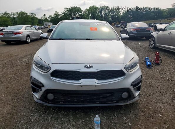 3KPF24AD1ME281915 2021 KIA FORTE Silver Widok z przodu