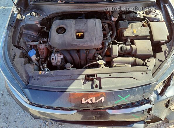 3KPF24AD1NE463826 2022 KIA FORTE Gray Вид задньої частини салону
