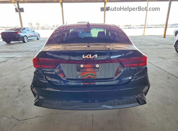 3KPF24AD1RE702524 2024 KIA FORTE Black Вид ззаду
