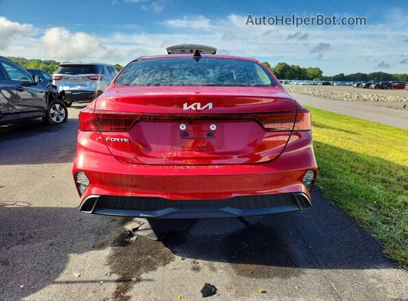 3KPF24AD1RE736043 2024 KIA FORTE Red უკანა ხედი