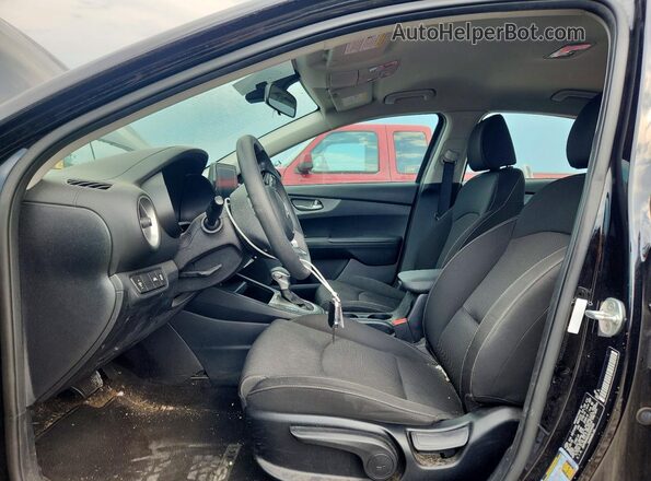 3KPF24AD2KE009399 2019 KIA FORTE Черный Вид салона спереди
