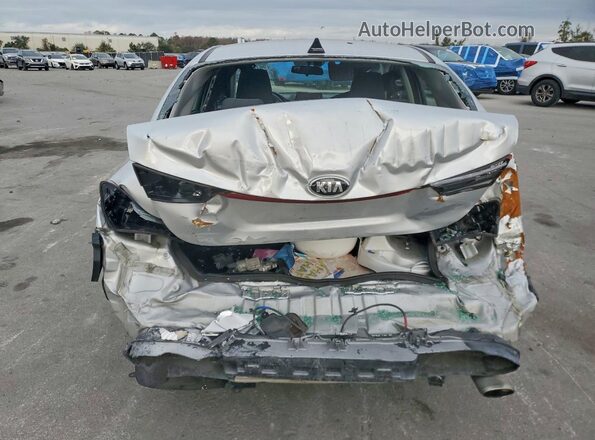 3KPF24AD2KE026770 2019 KIA FORTE Silver Widok z tyłu